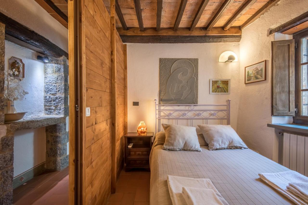 Casale Rosennano - Loggia Apartment Bagian luar foto