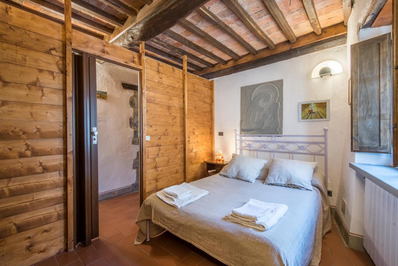 Casale Rosennano - Loggia Apartment Bagian luar foto